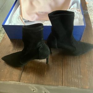 6.5 gently used Stuart Weitzman Polish City black suede stretch booties